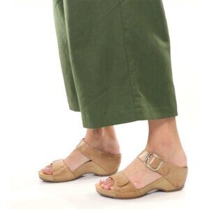 Dansko Size 42 Leather Wedge Sandals Nude Beige Comfort Slip On Adjustable Strap